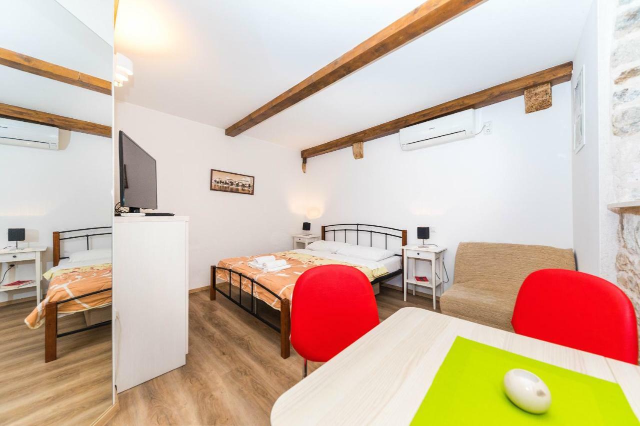 First Vestibul Apartamento Split Exterior foto