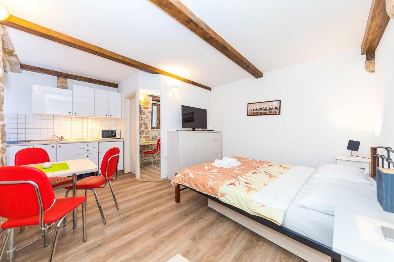 First Vestibul Apartamento Split Exterior foto