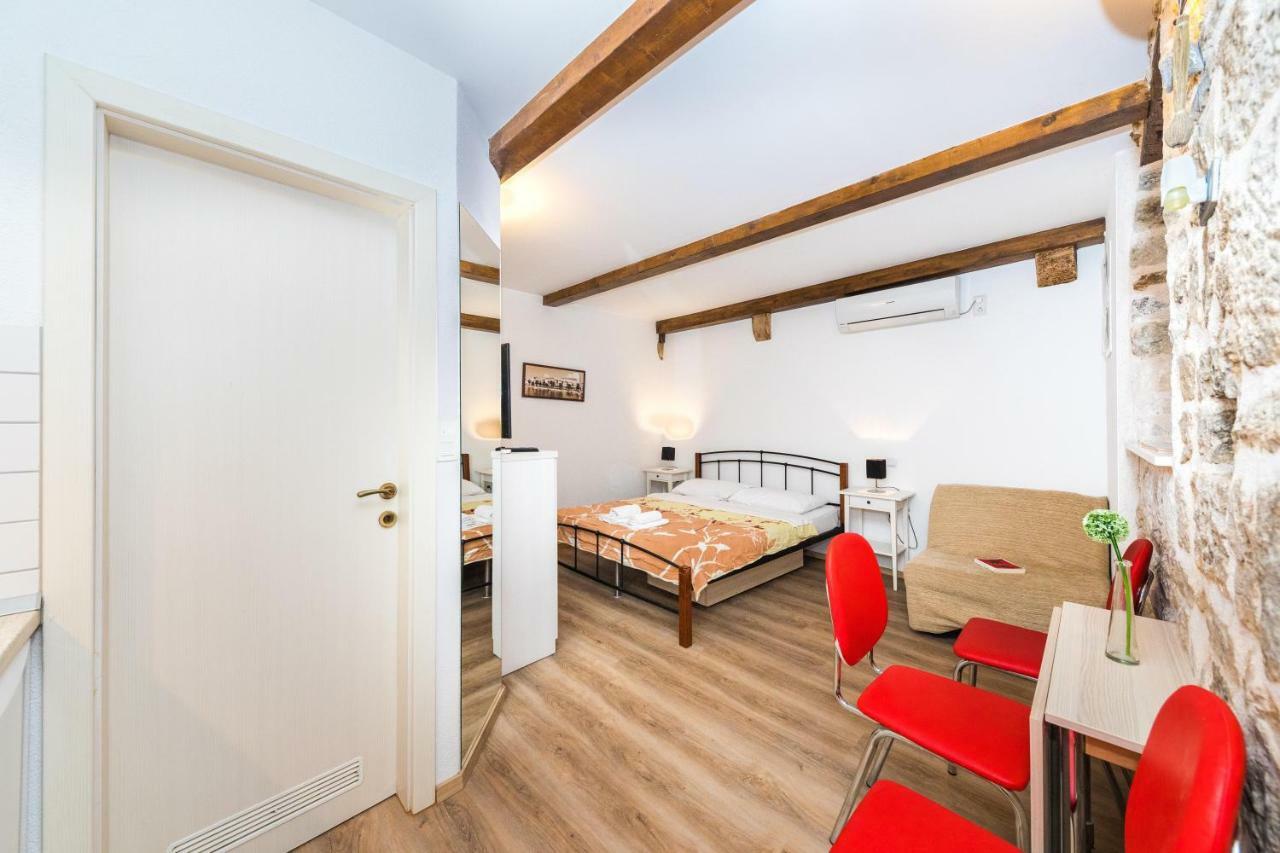 First Vestibul Apartamento Split Exterior foto